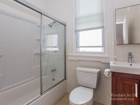 5th image of 1666A Lombard St