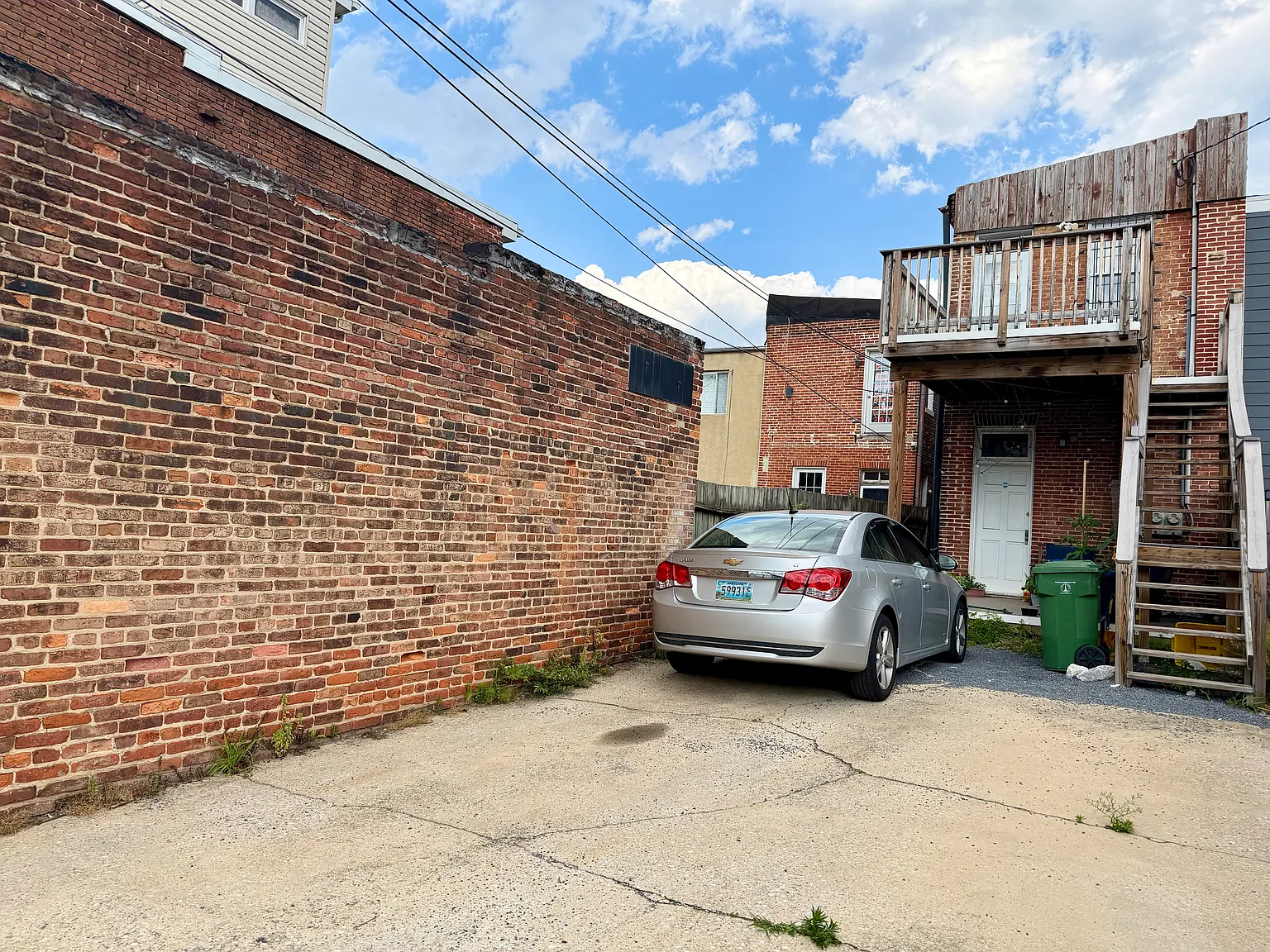2 bed, 1094 sqft, $1,750 — Photo 2