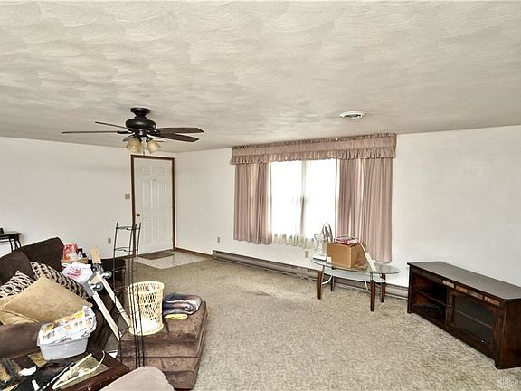 3rd image of 1262 Chippewa Dr
