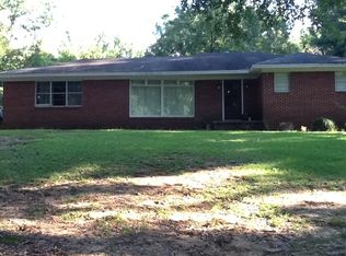1608 Martin Hill Dr, Tupelo, MS 38804