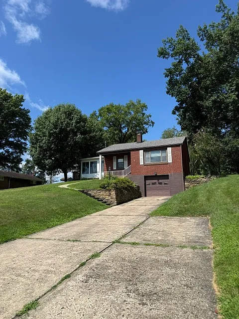 2 bed, 878 sqft, $1,900 — Photo 2