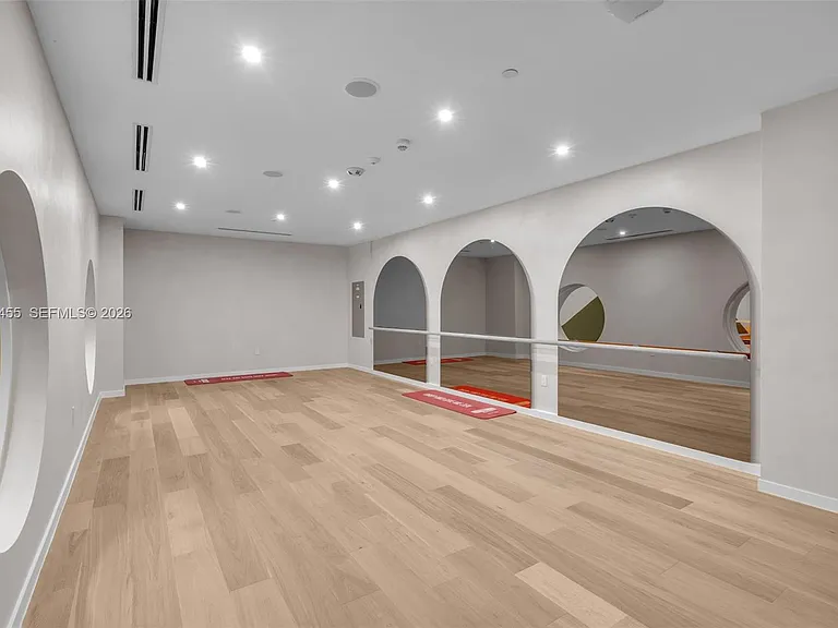 90 NE 32nd St #620 — Photo 35