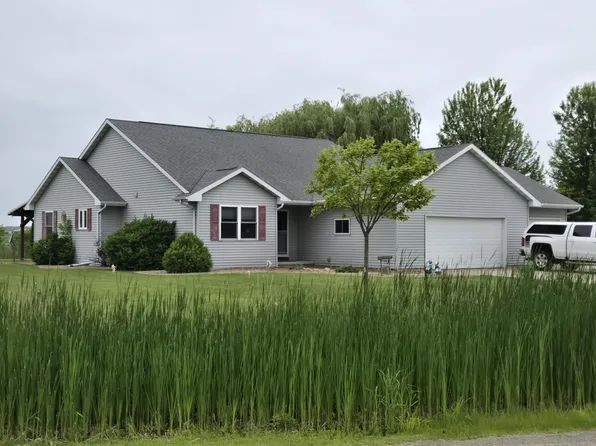 4339 Harbor Village Dr, Omro, WI 54963