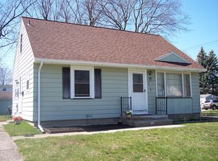 135 Ridgecrest Rd, Rochester, NY 14626
