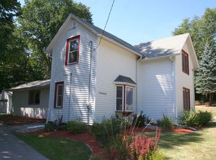 W224S3685 Guthrie Rd, Waukesha, WI 53189