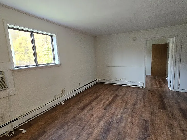 24 Main St #1 — Photo 4