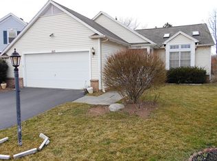 160 Brittany Cir, Rochester, NY 14618