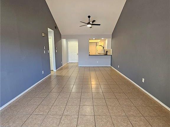 4th image of 1819 Highland Park Ave