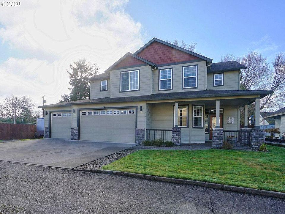 1st image of 103 NW 104th Cir