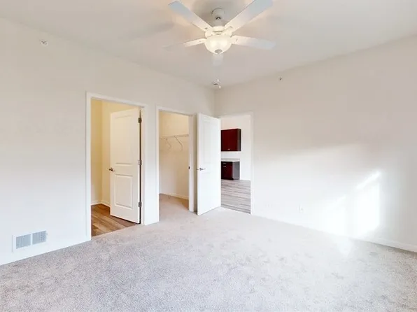 41 Apollo Ct, Tinley Park, IL 60477