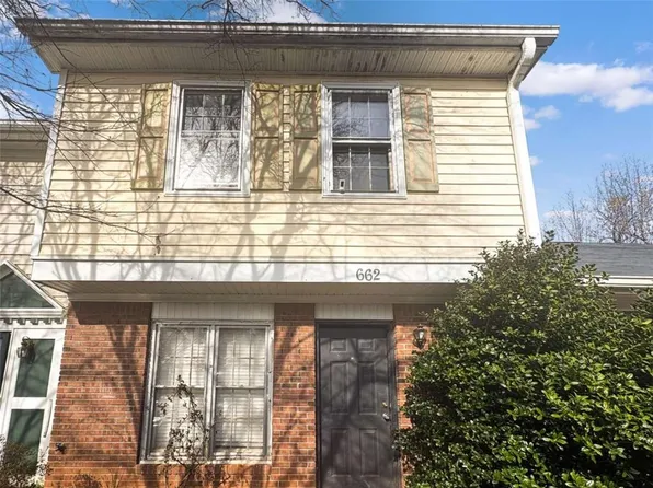 662 Browning Ln SE, Conyers, GA 30013