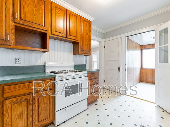 4th image of 4025 S State Ave