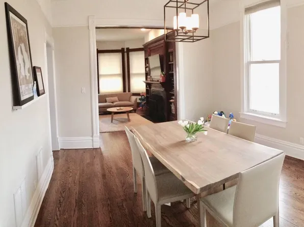 3255 N Racine Ave #2, Chicago, IL 60657