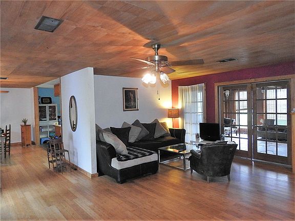4th image of 212 Norwood Dr