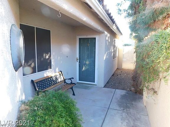 4th image of 2153 Sunset Vista Ave