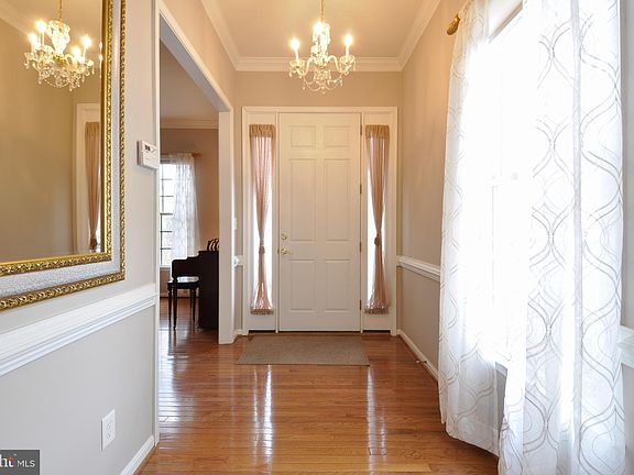 3rd image of 3002 Saint Annes Ct