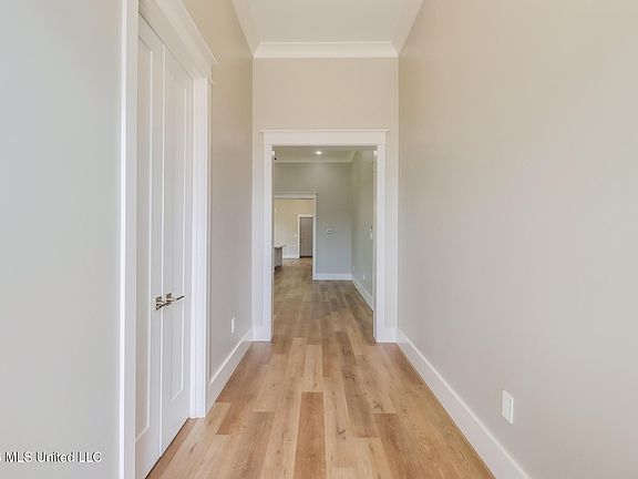 4th image of 12514 Star Ln
