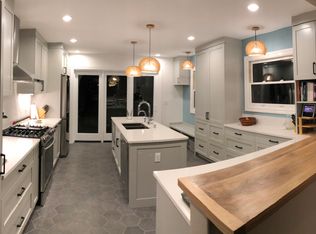 2510 N 42nd St, Seattle, WA 98103