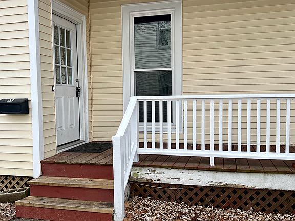 Side porch entry
