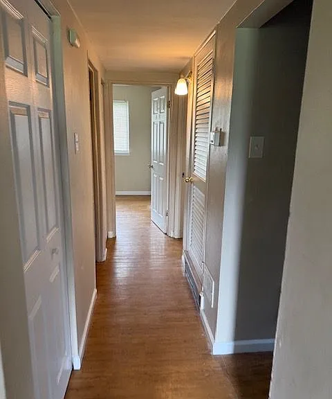 671 Southwell Ln — Photo 5