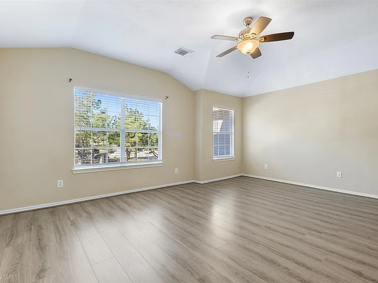 25211 Bentley Glen Ln — Photo 18