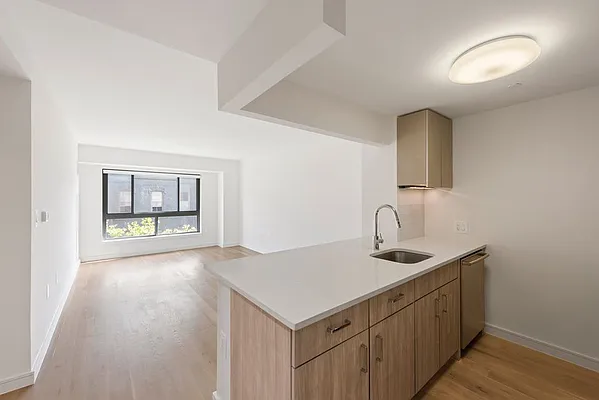 Rented by Nest Seekers International | media 7