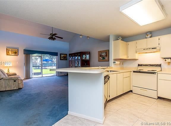 5th image of 652 Woodgate Ln #B