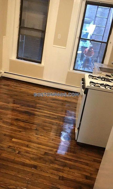 2nd image of 21 Sheafe St #2J