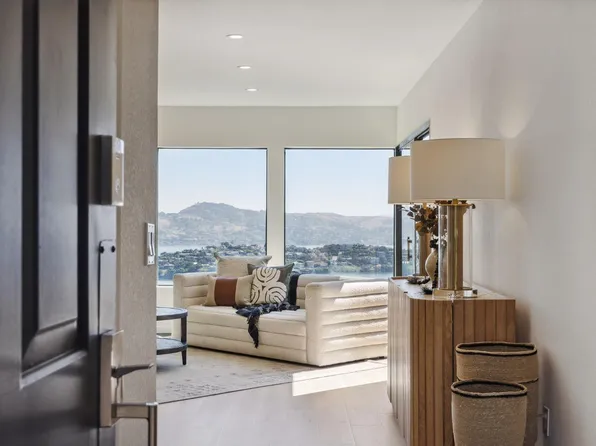 412 Headlands Court, Sausalito, CA 94965