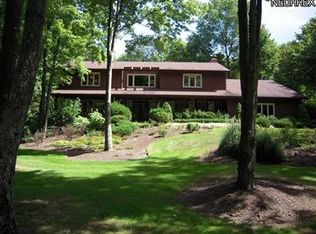 13395 Hidden Oaks Dr, Novelty, OH 44072