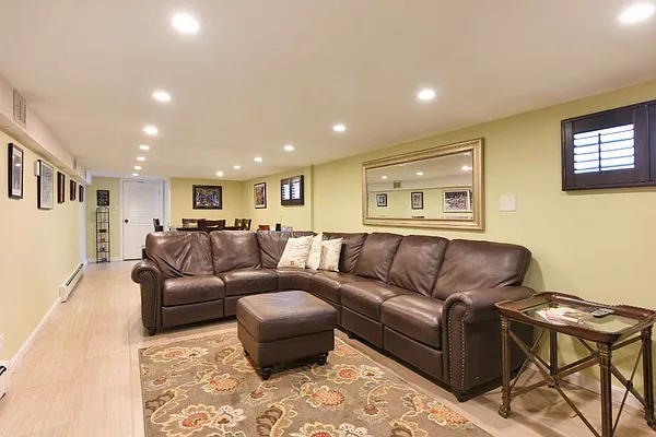 Sold by Exit Realty Top Properties | media 15