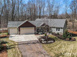 7330 Tyler St, Hudsonville, MI 49426