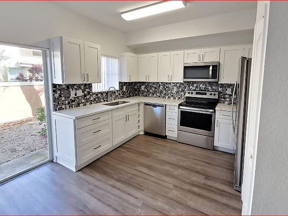 4th image of 8830 W Flagler St APT 3