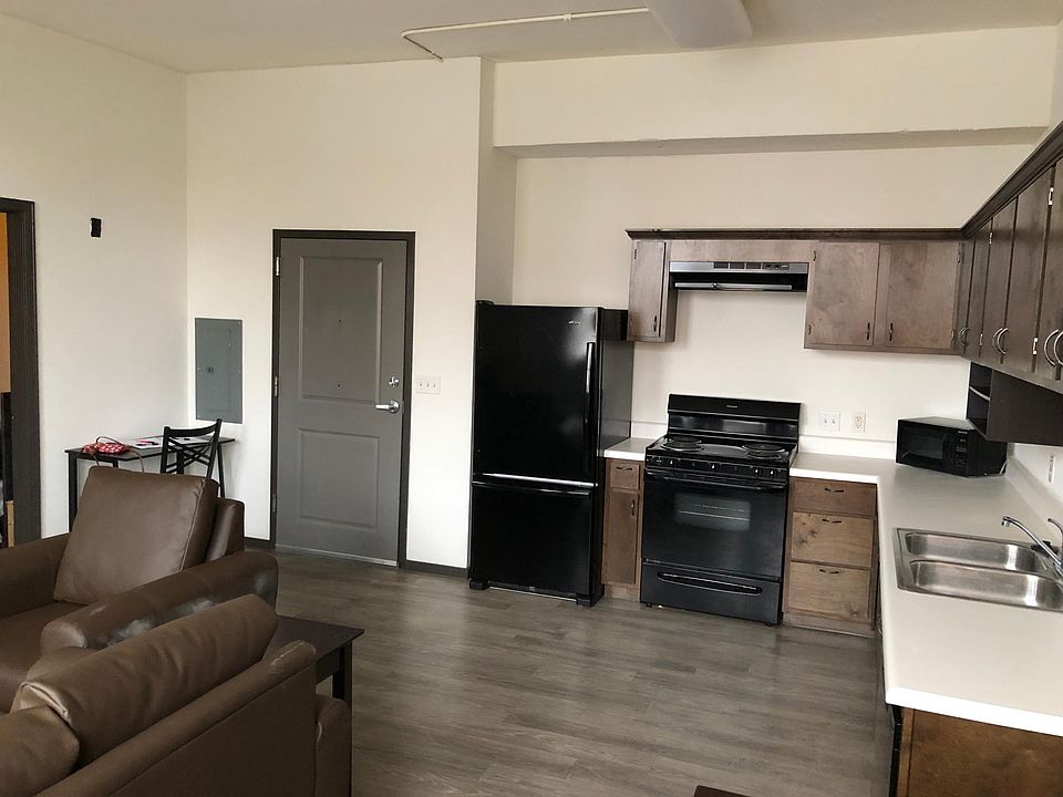 2nd image of 309 N Jefferson Ave