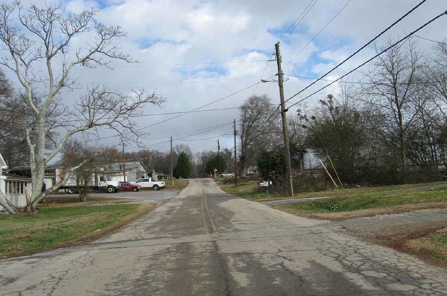 2nd image of 1284 Patterson Dr