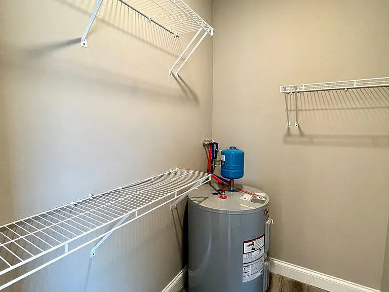 2196 Prospector Ct — Photo 11