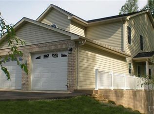 1046 Walnut Crest Ct, Forest, VA 24551