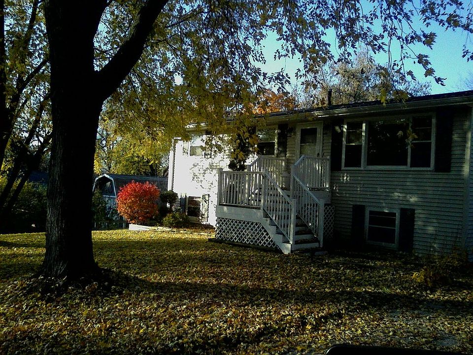 2nd image of 35076 N Sheridan Dr