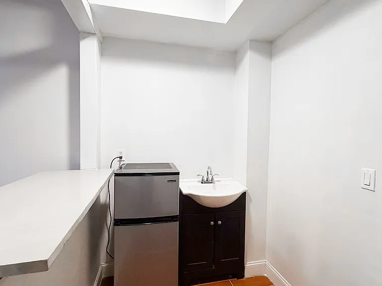 547 W 152nd St #1F — Photo 4