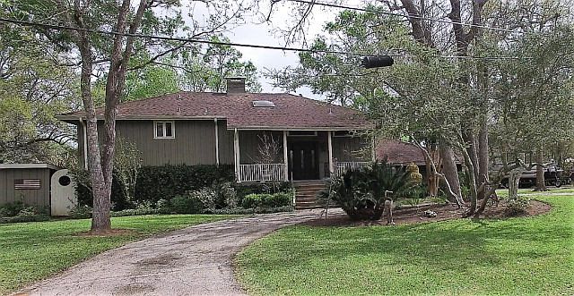 1st image of 301 Bayou Dr