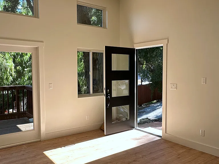 1501 Old Topanga Canyon Rd #2 — Photo 5