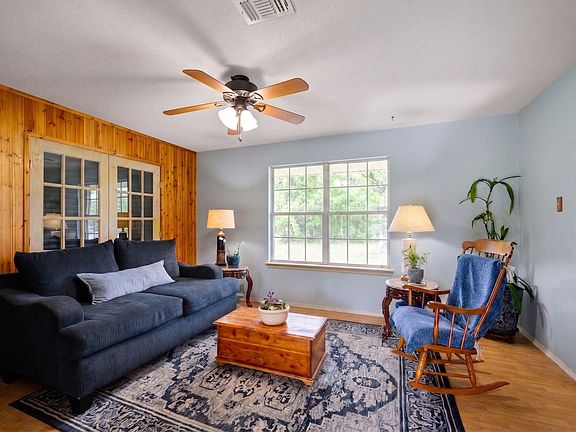 3rd image of 10521 Mary Ln