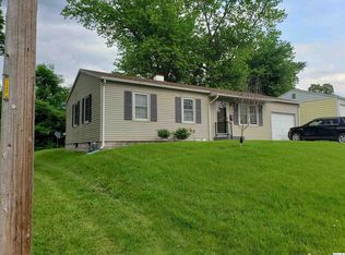 1014 Melodie Ln N, Quincy, IL 62301