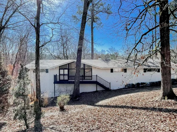 323 Forest Glen Rd, Columbus, MS 39705