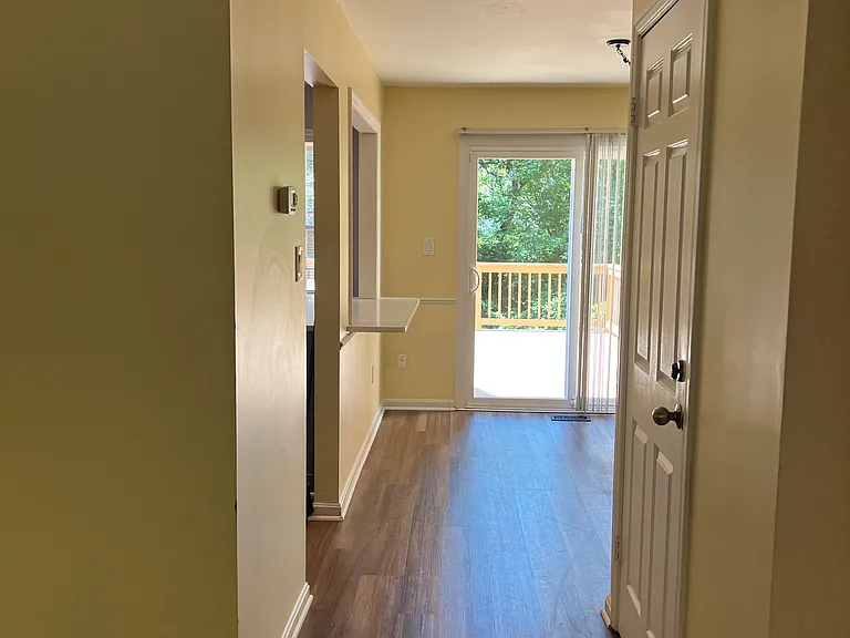 Access to lower level on right