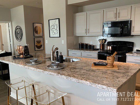 4th image of 14657 Philippine St #606