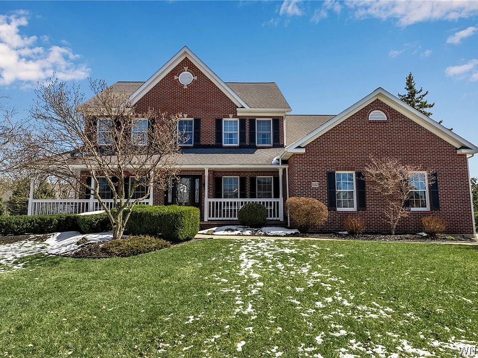 1st image of 8582 Lakemont Dr