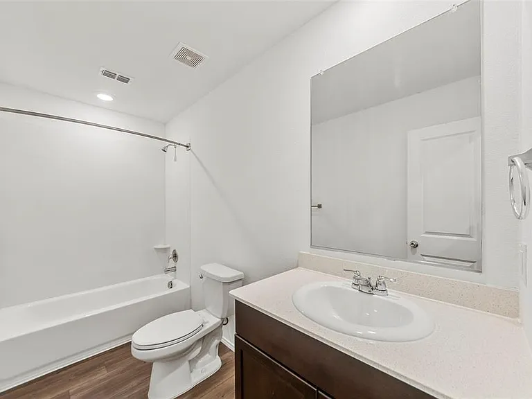 5430 Longshadow Dr — Photo 8