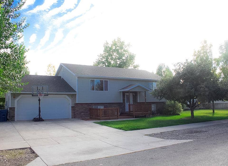 1st image of 602 Golden West Dr