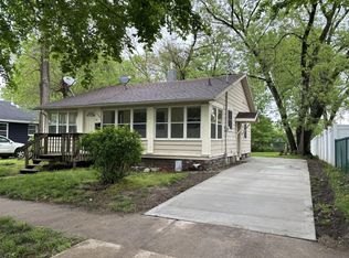 1339 Hutton St, Des Moines, IA 50316